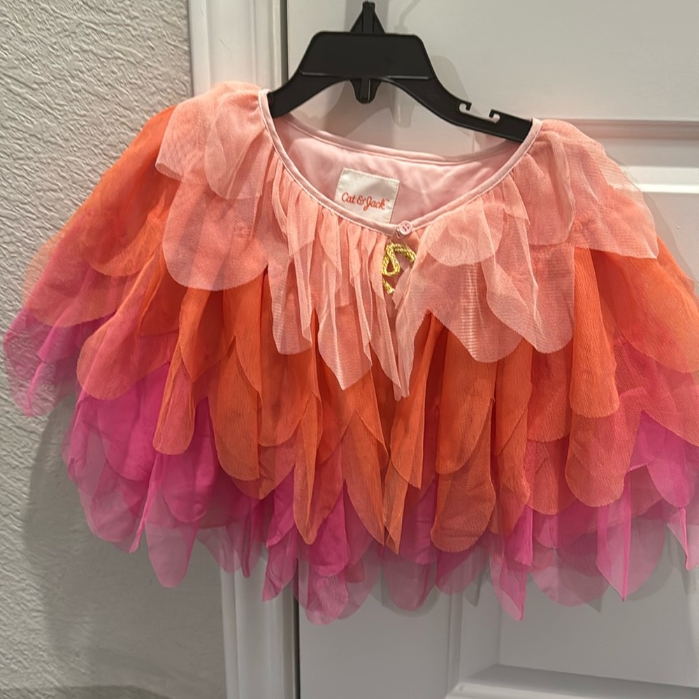 NWT Cat & Jack girls cape size S